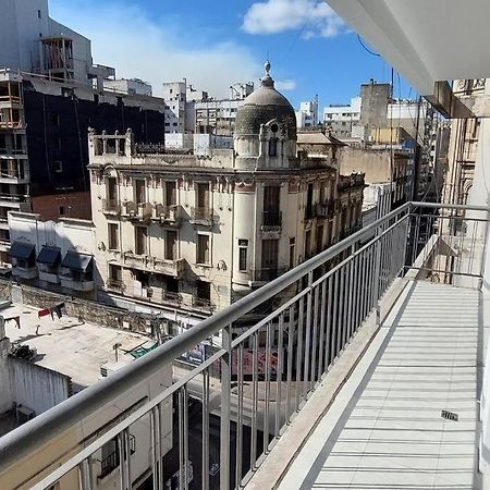 A metros del Parana - Calle Santa Fe Rosario Esterno foto